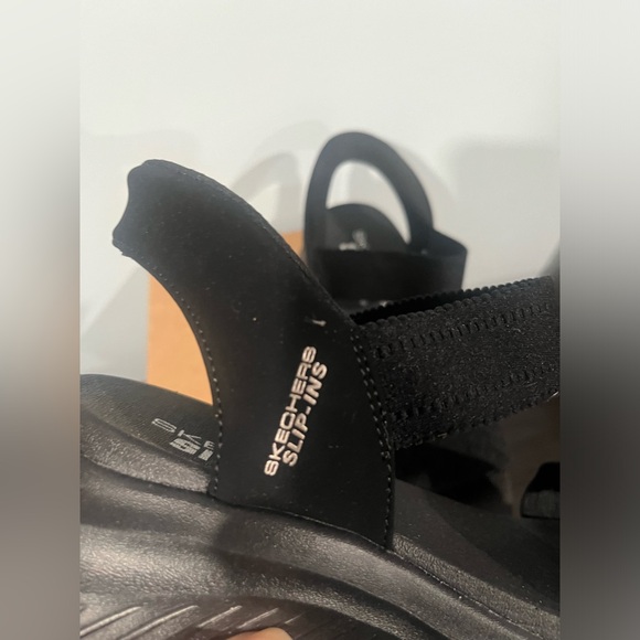 Skechers Slip Ins Ultra- Flex Washable Knit Sandals | black | size 9.5 - Picture 4 of 8